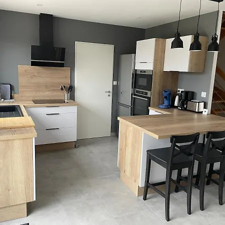 Récente Avec Piscine Intérieure Chauffée, 10 Personnes Villa *